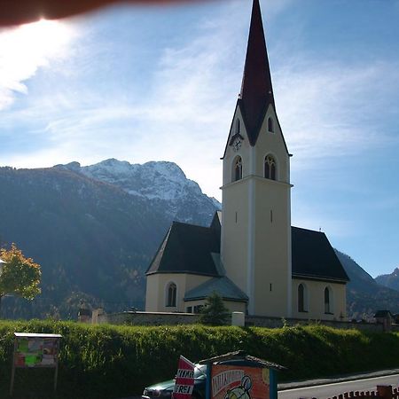 Gasthof Zum Loewen Sankt Jakob im Lesachtal ภายนอก รูปภาพ