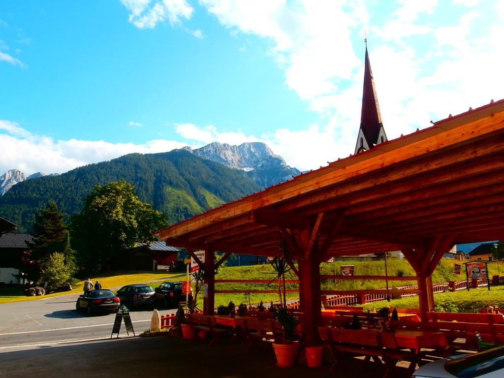 Gasthof Zum Loewen Sankt Jakob im Lesachtal ภายนอก รูปภาพ